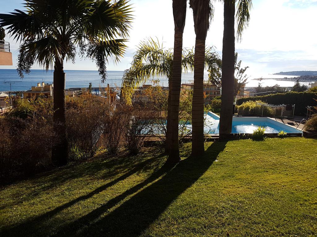Appartement Au Chateau Vallaya Menton Exterior foto
