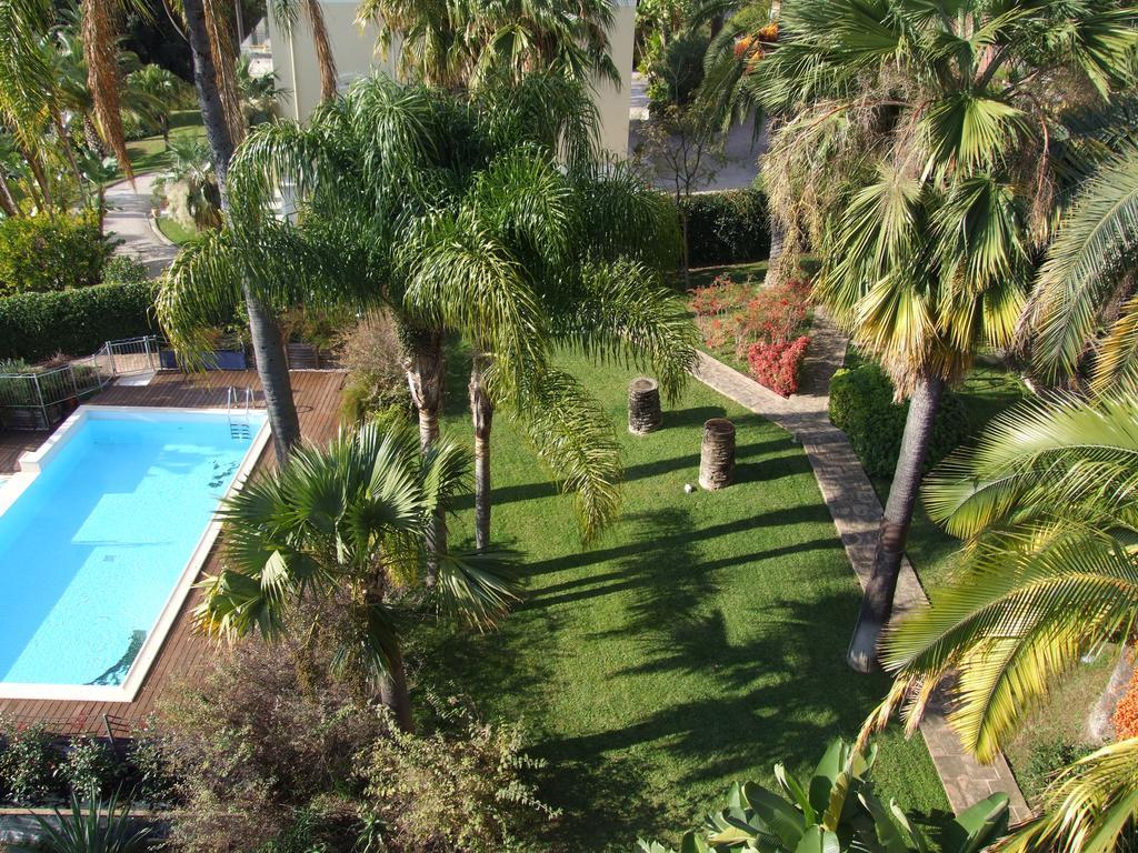 Appartement Au Chateau Vallaya Menton Exterior foto