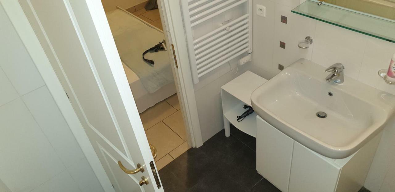 Appartement Au Chateau Vallaya Menton Exterior foto